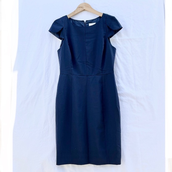 J.CREW | TULIP SLEEVE SUITING SHEATH DRESS IN NAVY SIZE 4 - Picture 3 of 9
